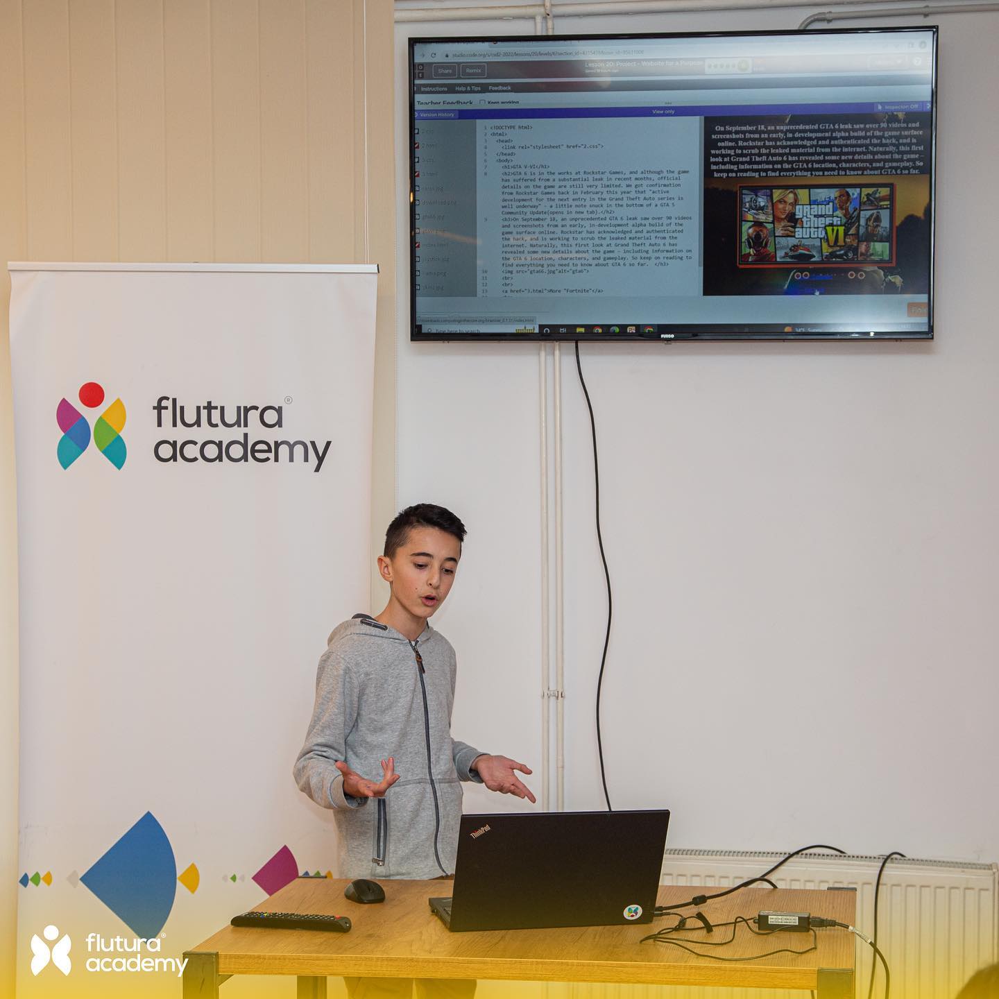 U prezantuan projektet në fushën e programimit nga nxënësit e Akademisë Flutura